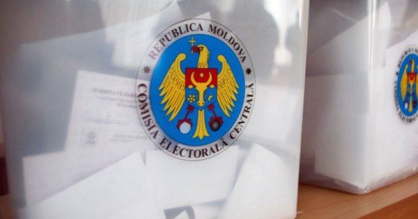 În trei sate din Moldova secțiile de votare vor fi amplasate în corturi. Care este motivul