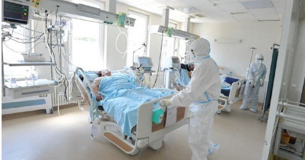 Ex-mnistru al Sănătății: Autoritățile ascund deliberat numărul real al persoanelor infectate cu COVID-19