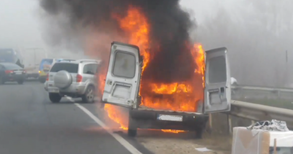 Detalii despre automobilul care a luat foc la Peresecina // VIDEO