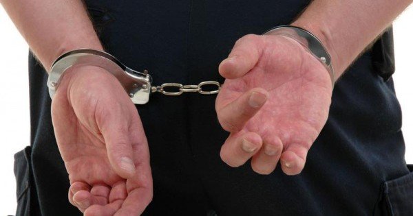 Un polițist din Anenii-Noi, plasat în izolatorul CNA: Ar fi cerut 11 000 de lei pentru a soluționa un dosar de căutare