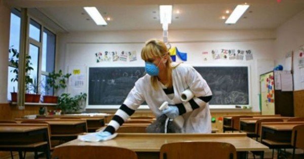 Infecția COVID-19 în sistemul educațional: 407 școli activează online, iar 10 instituții de învățământ și 82 de clase sunt în carantină