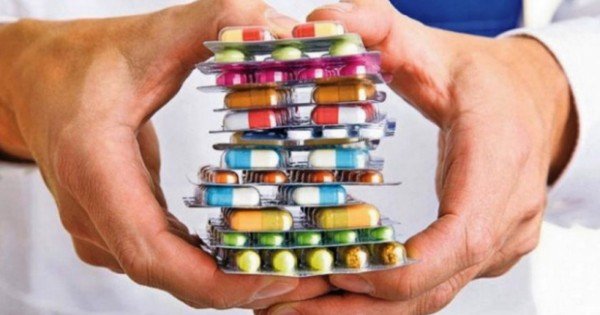 Statul va oferi medicamente gratuite pentru moldovenii care se tratează de COVID-19 la domiciliu
