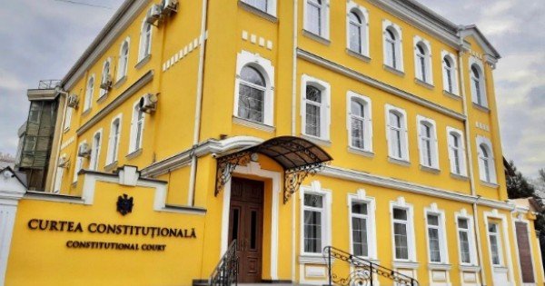 DOC/ CC a declarat inadmisiblă sesizarea depusă de către un deputat PAS privind controlul constituționalității unor prevederi din Legea bugetului de stat pentru 2021