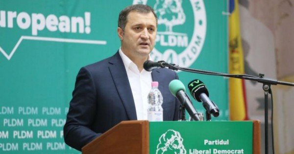 „Motive personale”. Vlad Filat a renunțat la funcția de președinte al PLDM