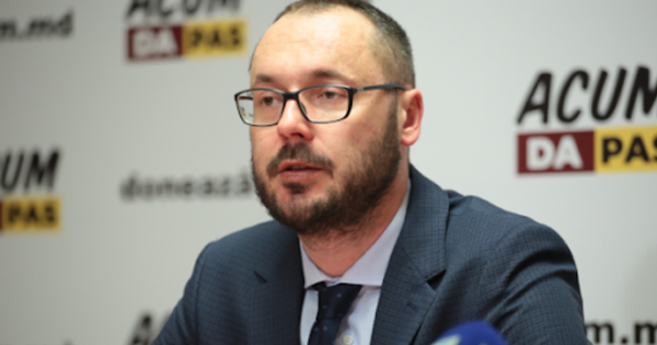 Deputatul Sergiu Litvinenco a contestat ordonanța de refuz a începerii urmăriri penale, emisă de procurorul general, pe faptul uzurpării puterii de stat