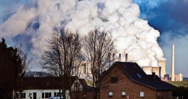 Prețul carbonului în UE a ajuns la un record istoric de 50 de euro pe tonă