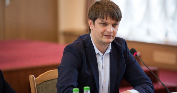 Andrei Spînu a degrevat din funcția de secretar general al președinției pentru a participa în campania electorală alături de PAS