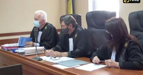 CA, în ședința privind secțiile de vot din diasporă. UPDATE: Se anunță pauză până a doua zi, după o cerere de recuzare a întregului complet de judecători (VIDEO)