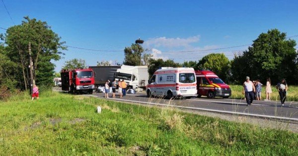 Trei moldoveni, printre care și un copil, au decedat într-un accident rutier care s-a produs astăzi în România