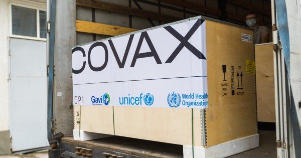 Republica Moldova a recepționat un lot de 46 de frigidere pentru depozitarea vaccinurilor, livrate prin intermediul platformei COVAX