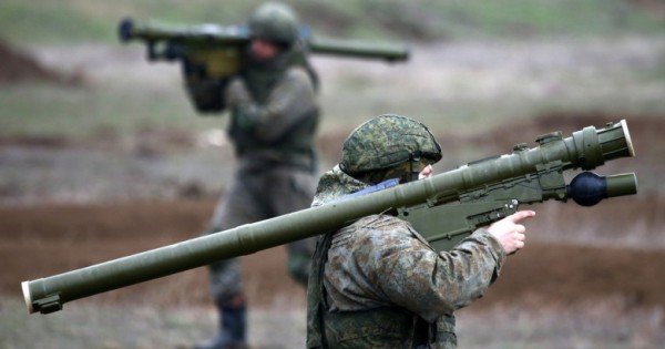 Rusia a transferat în Crimeea peste 20.000 de militari din trupele speciale, sub pretextul luptei cu inundaţiile