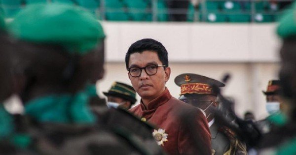 Încă un președinte, ținta unei tentative de asasinat; Presupușii complotiști, arestați în Madagascar