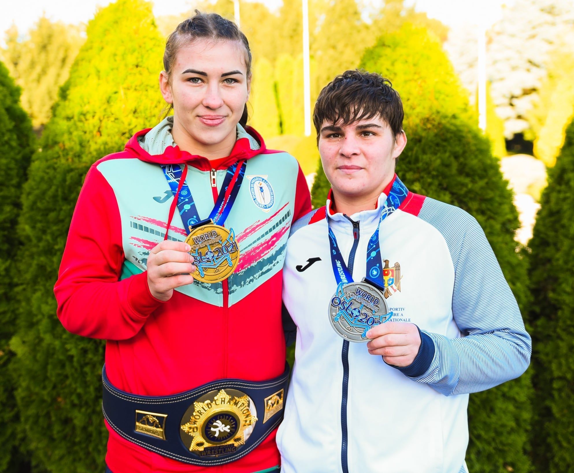 Diplome și premii bănești din partea Primăriei Chișinău pentru sportivii Irina Rîngaci, Iulia Leorda și Victor Ciobanu