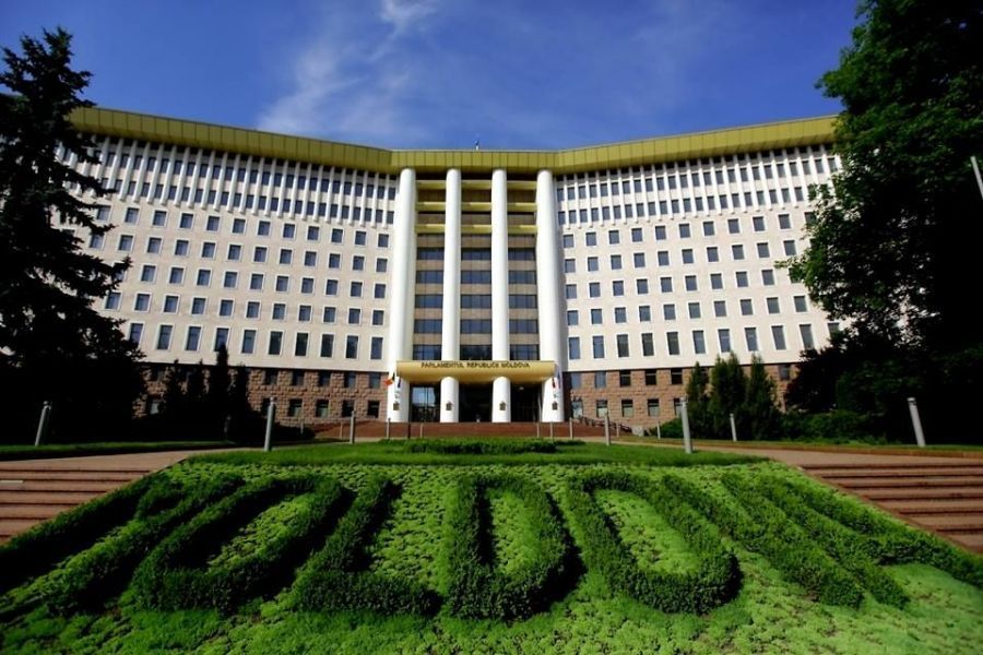 La examinare! Comisia parlamentară de profil a recepționat dosarele candidaților ce pretind la funcția de membru CA
