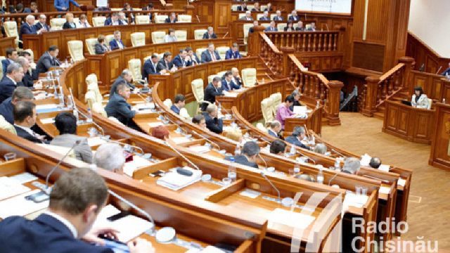 Parlamentul se întrunește astăzi, 25 noiembrie în ședință plenară