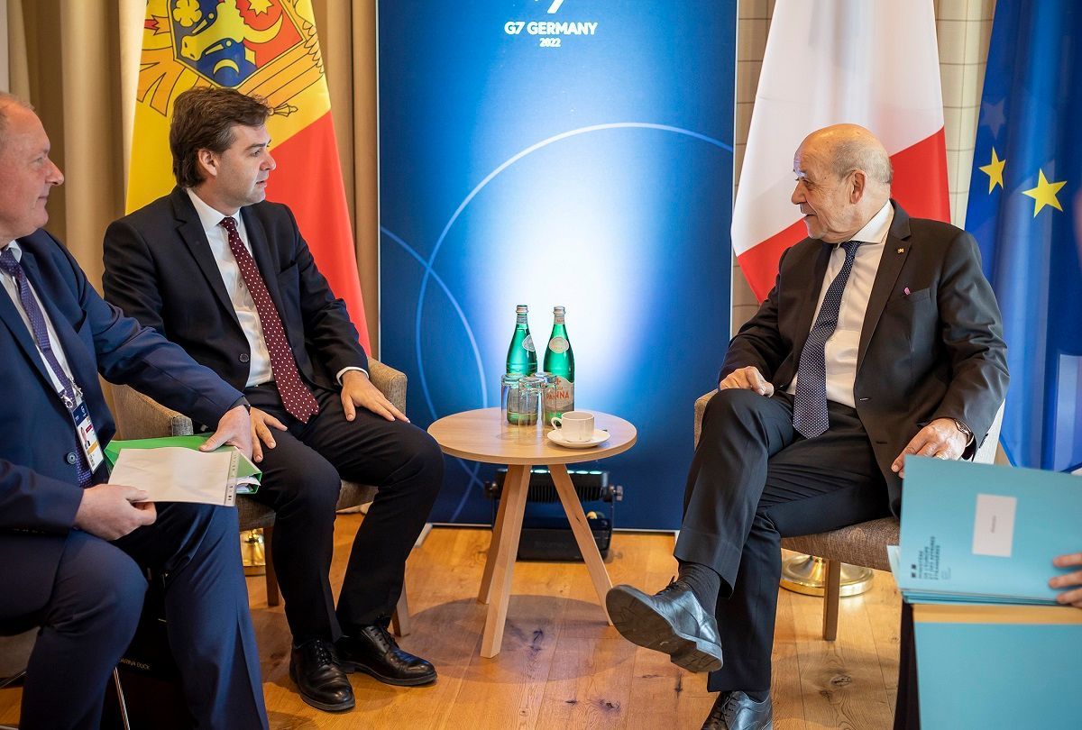 Vicepremierului Nicu Popescu a discutat cu Jean-Yves Le Drian, ministrul pentru Europa și afaceri externe al Franței