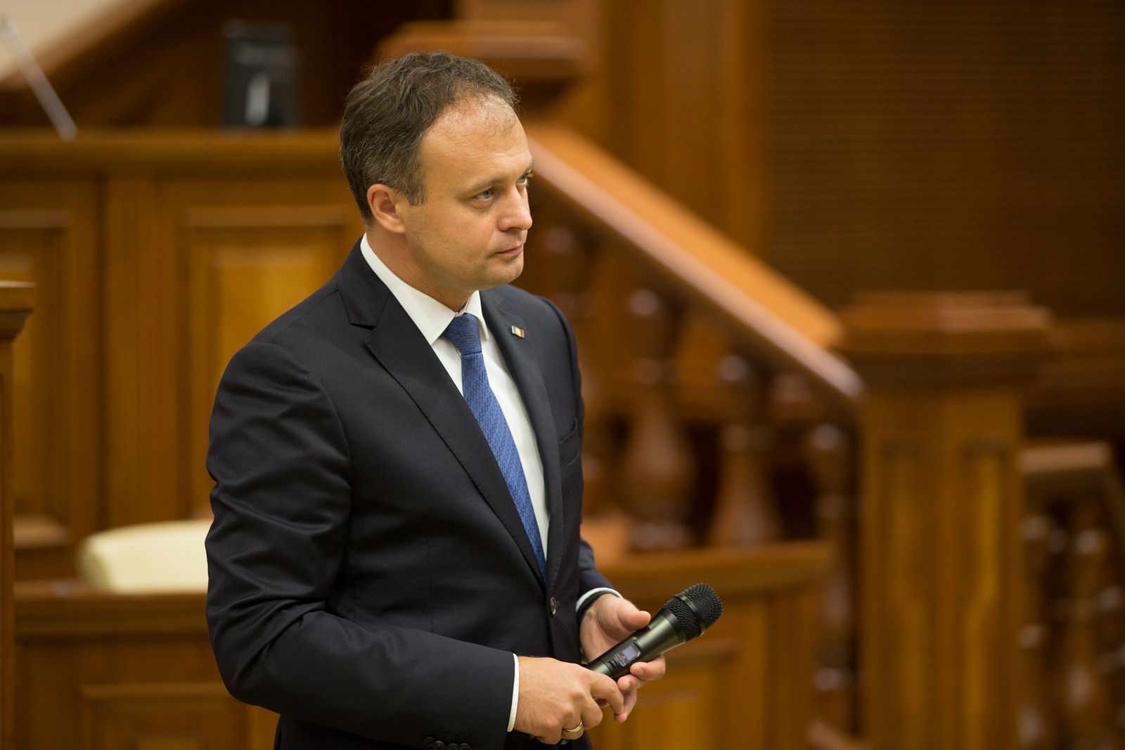 НЦБК проводит обыски у экс-председателя парламента Андриана Канду