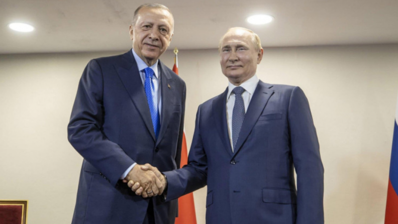 Putin și Erdogan au stat de vorbă la Soci 4 ore; Președintele turc, de acord să plătească în ruble o parte din gazul rusesc
