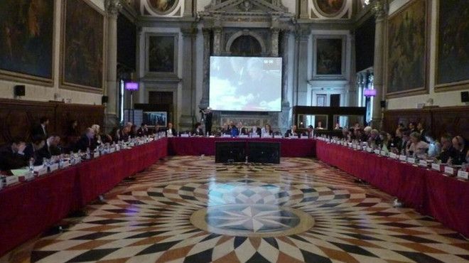 Vin să se informeze, ca ulterior să lanseze opinia. O delegație a Comisiei de la Veneția sosește la Chișinău