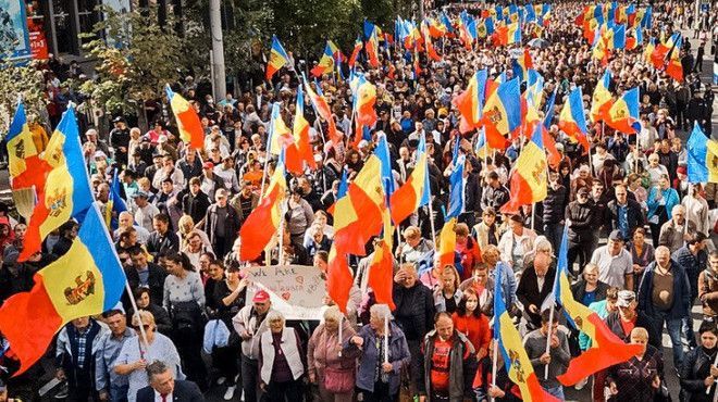 Deputat PAS: Protestatarii sunt plătiți de Partidul Șor care încearcă să destabilizeze Republica Moldova
