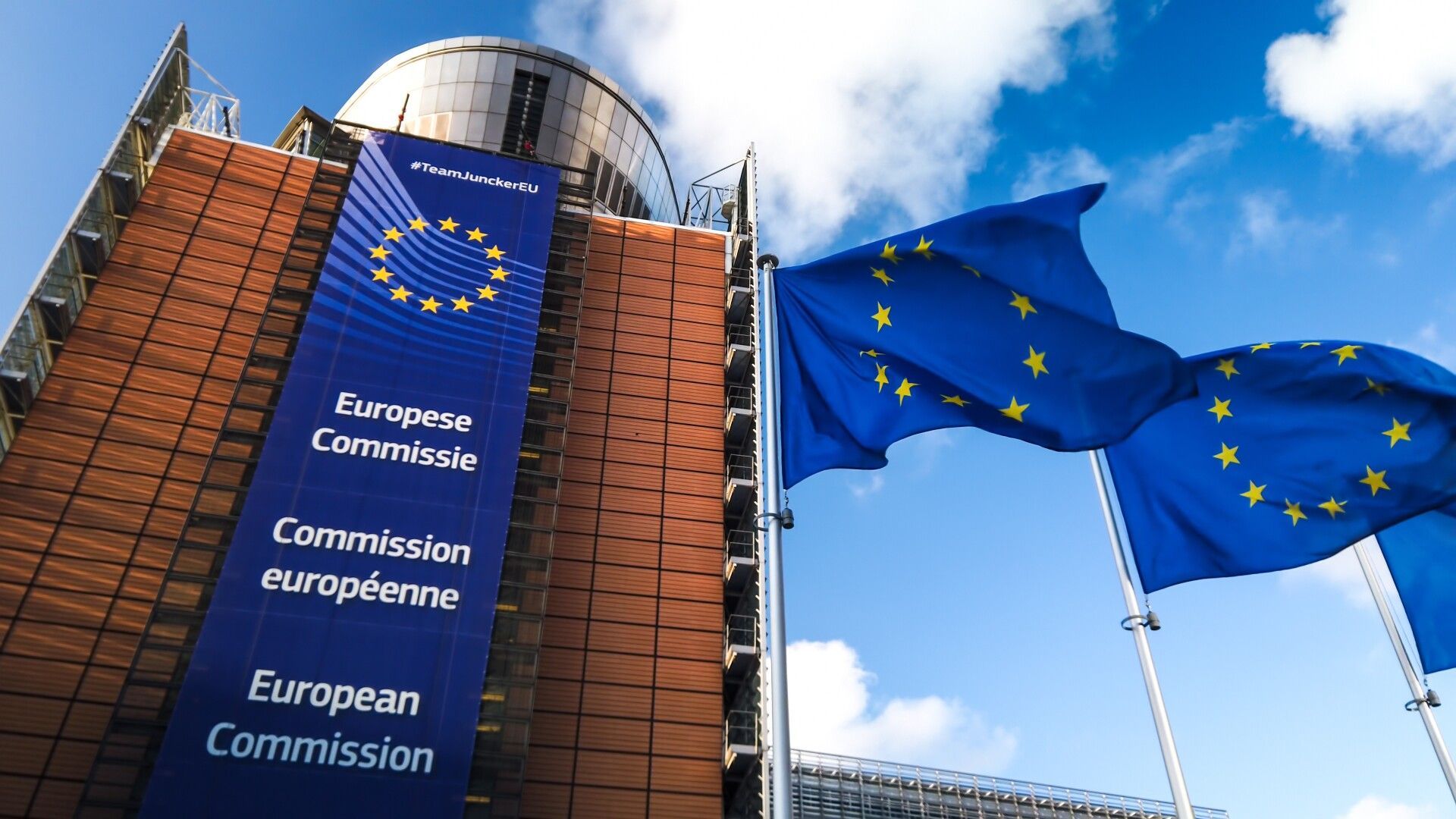 Comisia Europeană cere statelor UE o poziţie comună asupra primirii ruşilor care-şi părăsesc ţara