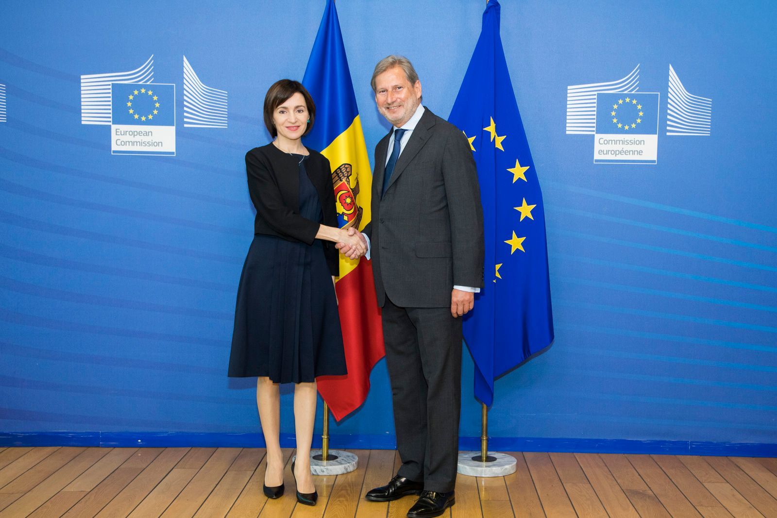 Sandu primește vineri oaspeți la Președinție. Comisarul European pentru Buget și Administrație vine la Chișinău