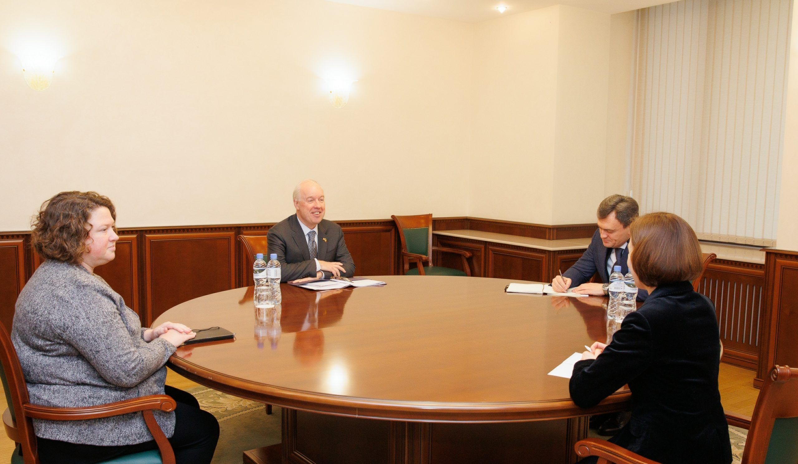 Maia Sandu a discutat cu ambasadorul SUA la Chișinău despre situația curentă din țara noastră