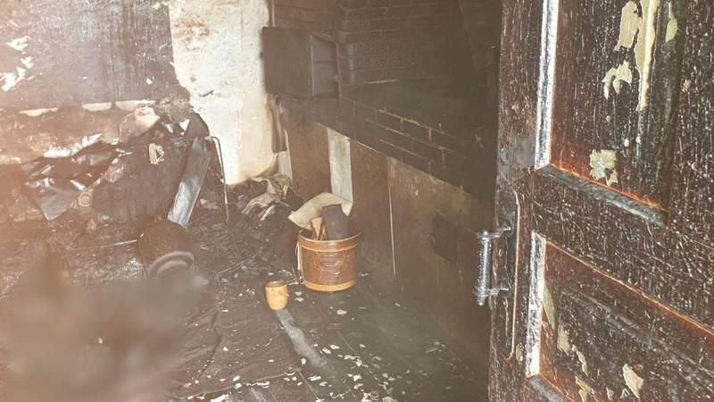 FOTO // Incendiu la Ștefan Vodă. Un bărbat a ars în propria locuință
