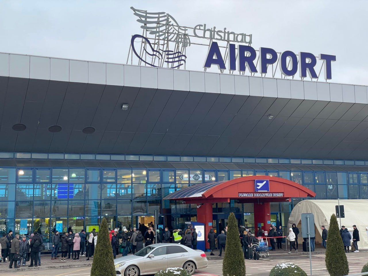 Toți operatorii de taxi vor putea prelua pasageri de la Aeroportul Internațional Chișinău