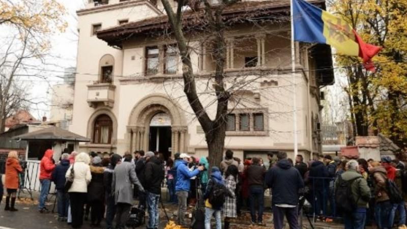 Dosarul de corupție la Ambasada RM la București: Ce prejudiciu a întors statului fostul consilier al Secției consulare