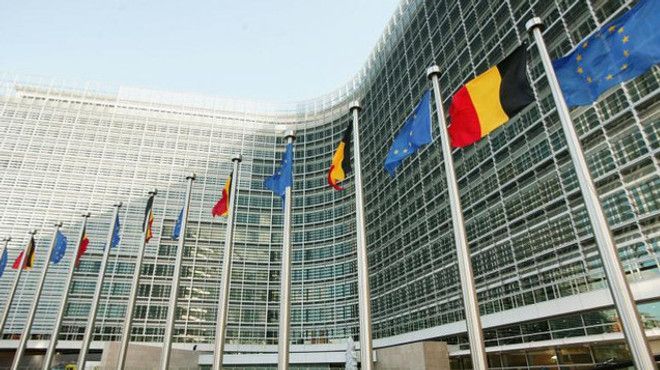 Comisia Europeană lucrează la cadrul legal pentru confiscarea activelor rusești și utilizarea lor la construcția Ucrainei