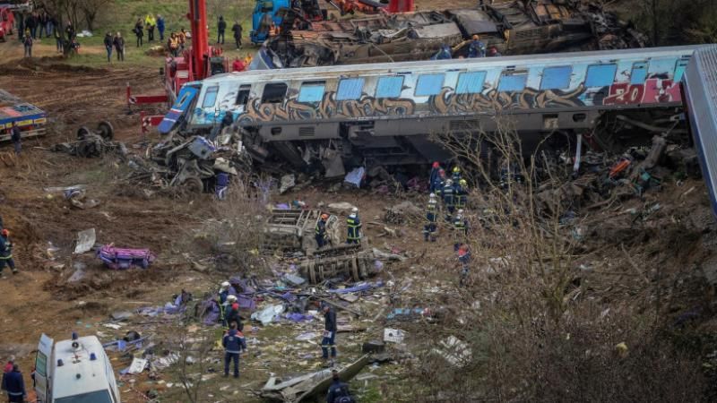 Un român căutat de familie a fost identificat printre victimele accidentului feroviar din Grecia, anunță Ministerul român de Externe