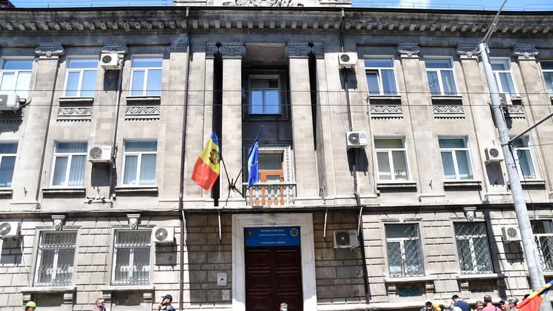 CEC atenționează: Partidele au termen să prezinte rapoartele financiare până la 31 martie