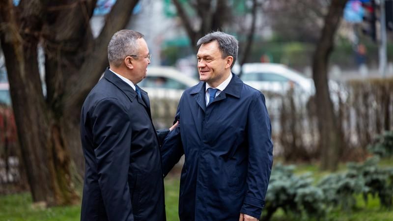 LIVE: Dorin Recean și Nicolae Ciucă susțin o conferință de presă la Chișinău