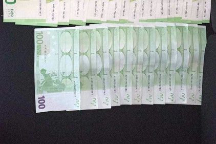 Schemă de corupție la eliberarea permiselor de conducere, documentată de CNA. Lunar, 20 000 de euro erau colectați pentru a mitui unii responsabili de la ASP