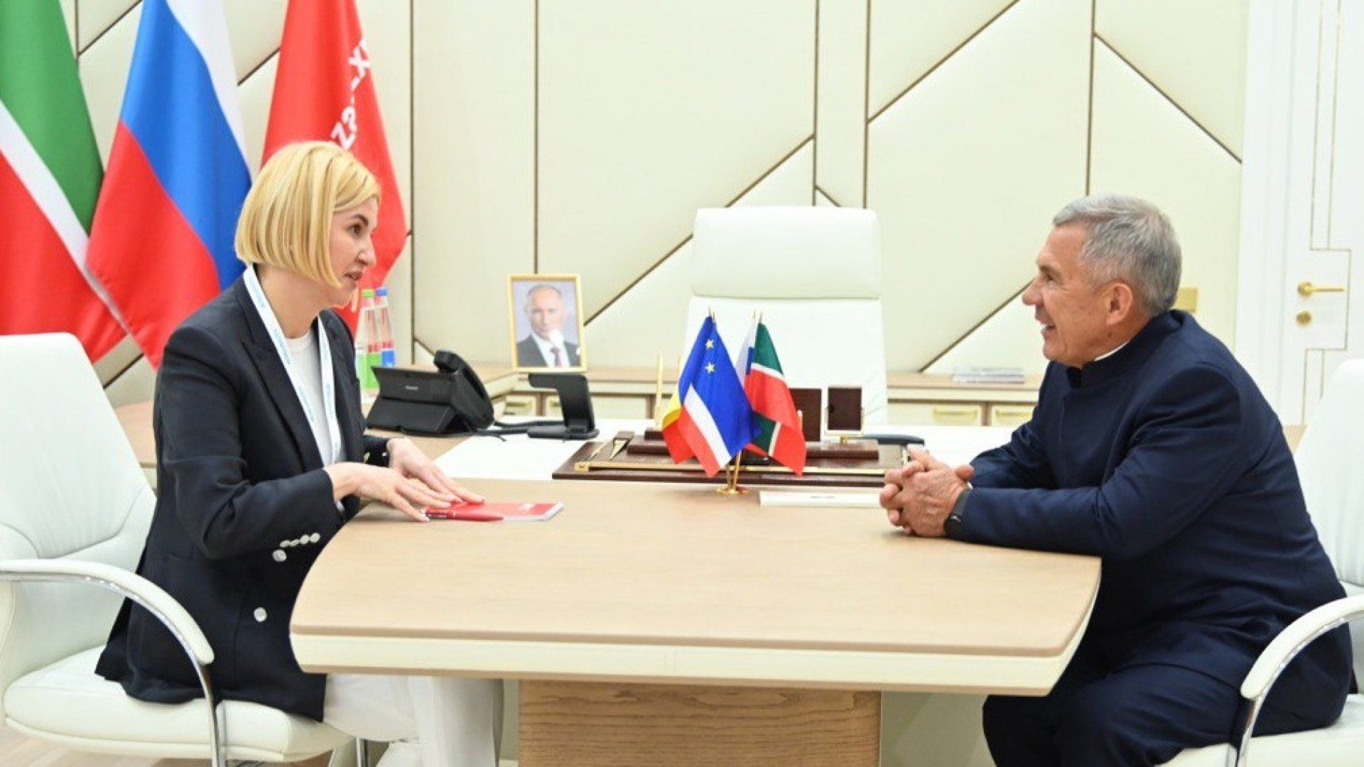 Irina Vlah s-a întalnit cu liderul Tatarstanului, care în luna aprilie a primit refuz de acces în R. Moldova