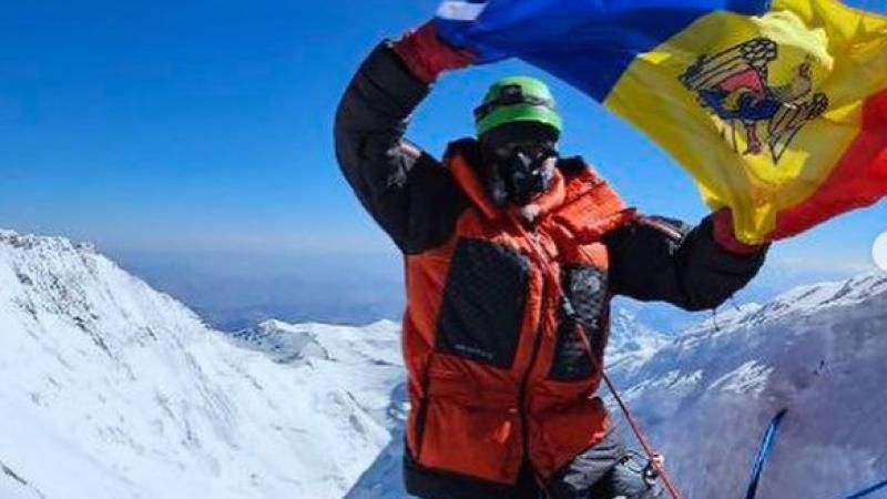 Moldoveanul Vladislav Zotea a cucerit muntele Everest