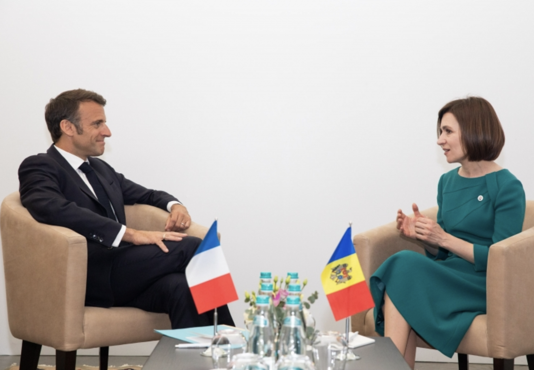 VIDEO: Maia Sandu, Emmanuel Macron și Volodimir Zelenski, discuție despre următorii pași pe calea europeană