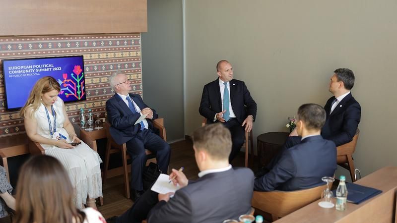 Premierul Dorin Recean a avut o serie de întrevederi bilaterale în marja Summitului Comunității Politice Europene
