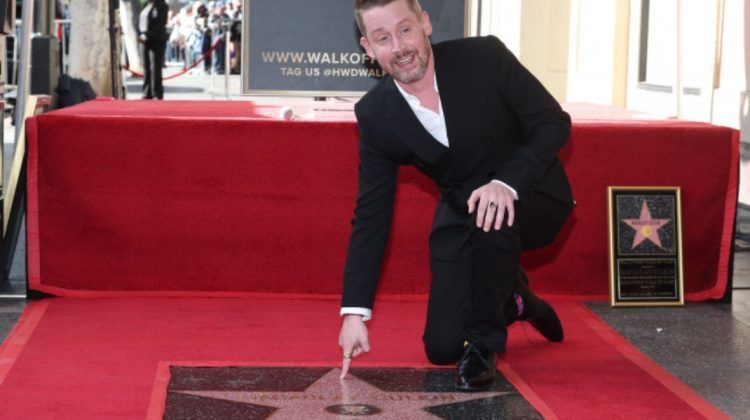 După 33 de ani de la ecranizarea „Singur Acasă”, Macaulay Culkin și-a primit steaua pe Hollywood Walk of Fame