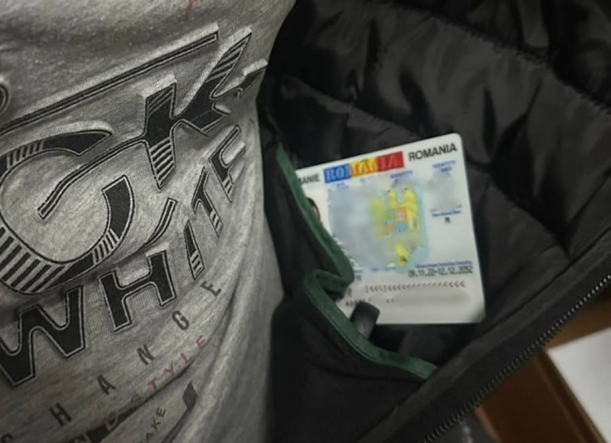 Prins la frontieră cu acte contrafăcute. Un moldovean, documentat pentru deținerea unui buletin de identitate românesc fals