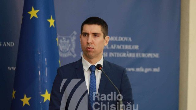 Ministrul de externe Mihai Popșoi efectuează o vizită oficială în România