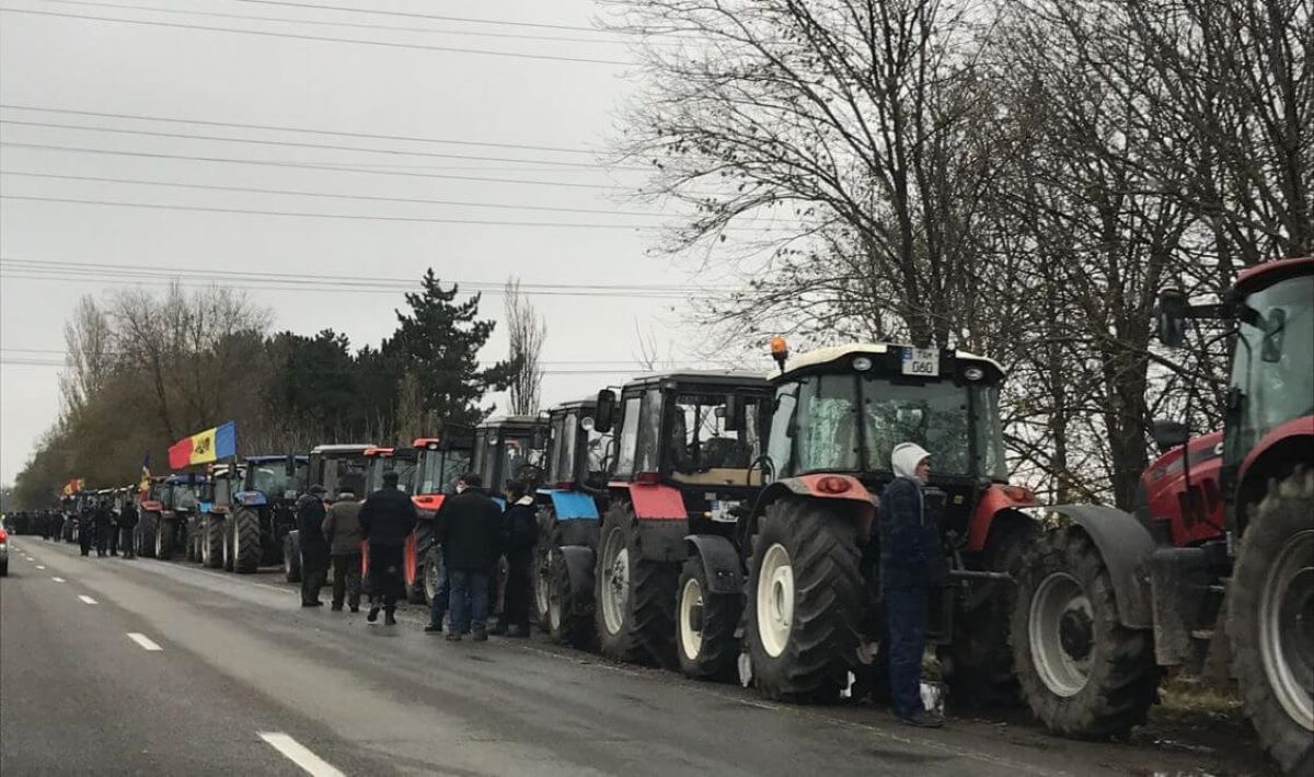 Fermierii continuă protestele! Vor bloca sau nu accesul la vama Leușeni
