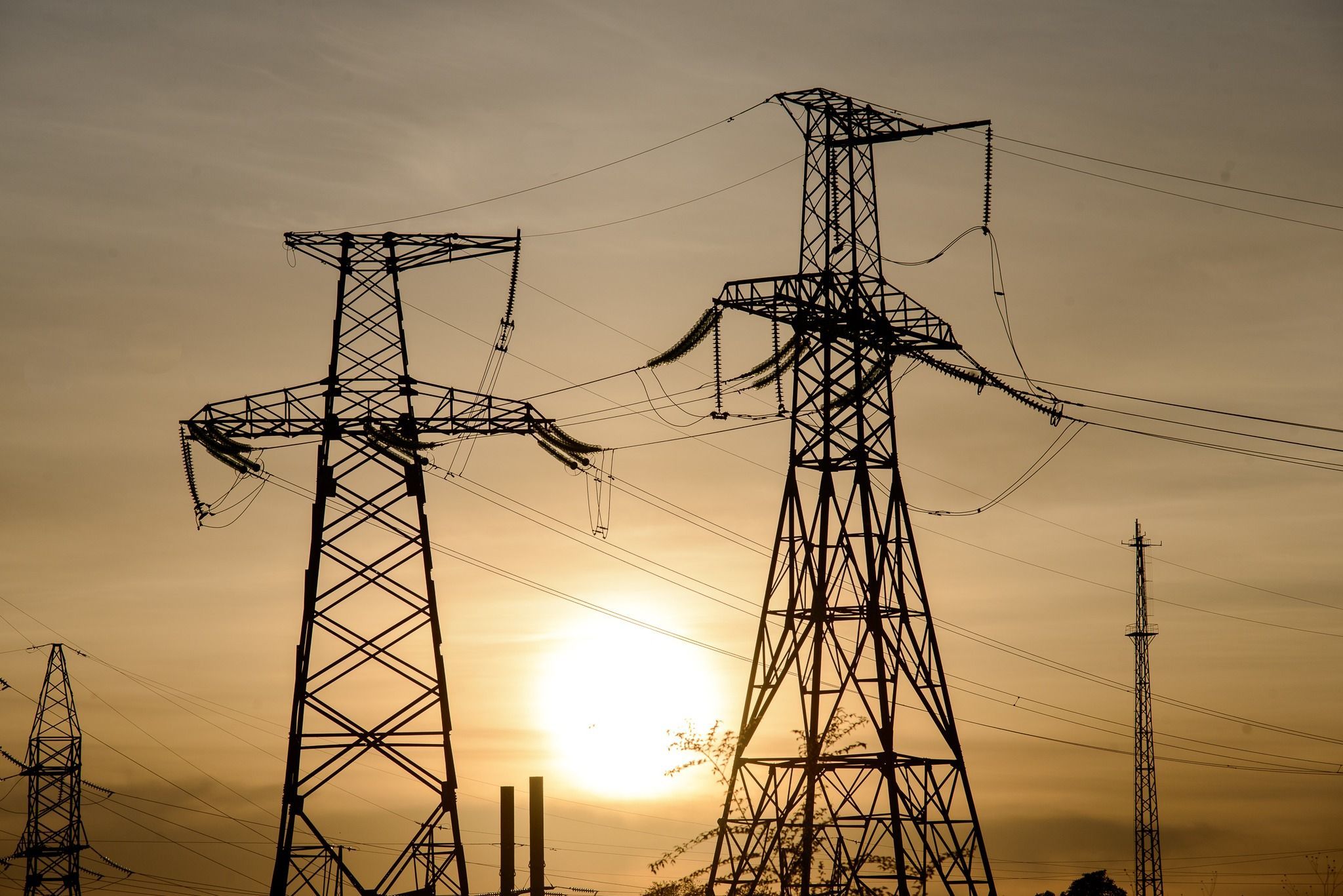 Guvernul a aprobat semnarea Acordului de împrumut cu BERD pentru construcția liniei electrice Bălți-Suceava