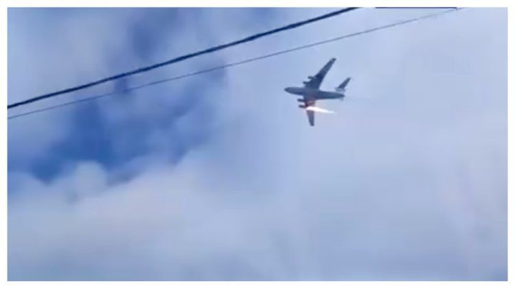 VIDEO // Un avion militar de transport s-a prăbușit în Rusia. La bord se aflau 15 persoane