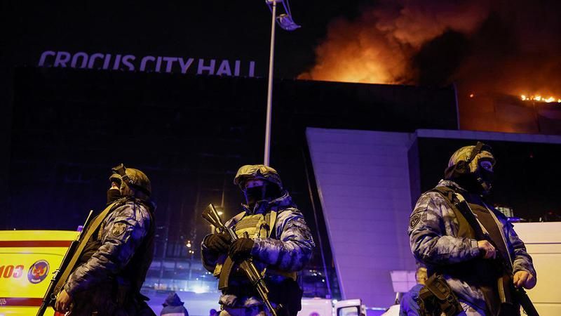 Atac armat la Moscova // Numărul morților urcă la peste 60 de persoane