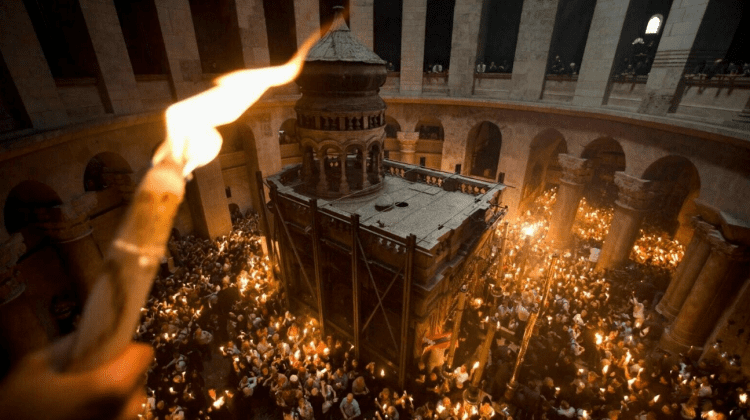 Mitropolia Moldovei organizează un pelerinaj la finalul căruia va fi adusă Lumina Sfântă de la Ierusalim