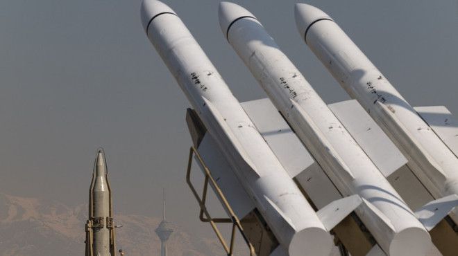 Iranul se pregătește să atace Israelul în 24/48 de ore. Khamenei are pe masă planurile. SUA au emis alertă de securitate