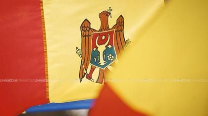 27 aprilie – Ziua Drapelului Republicii Moldova; Președintele Parlamentului îndeamnă moldovenii să arboreze tricolorul