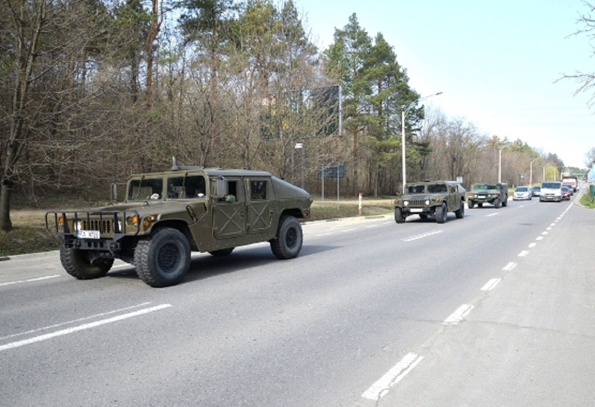 Deplasări ale unităților de tehnică militară pe drumurile din centrul și nordul R. Moldova, în timpul exercițiului ”Swift Response-2024”